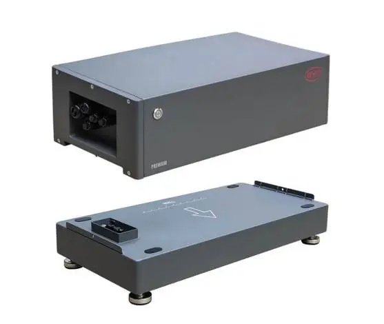 Base + BCU (Unidad de Control) BYD para baterías HVS y HVM. Una por torre.